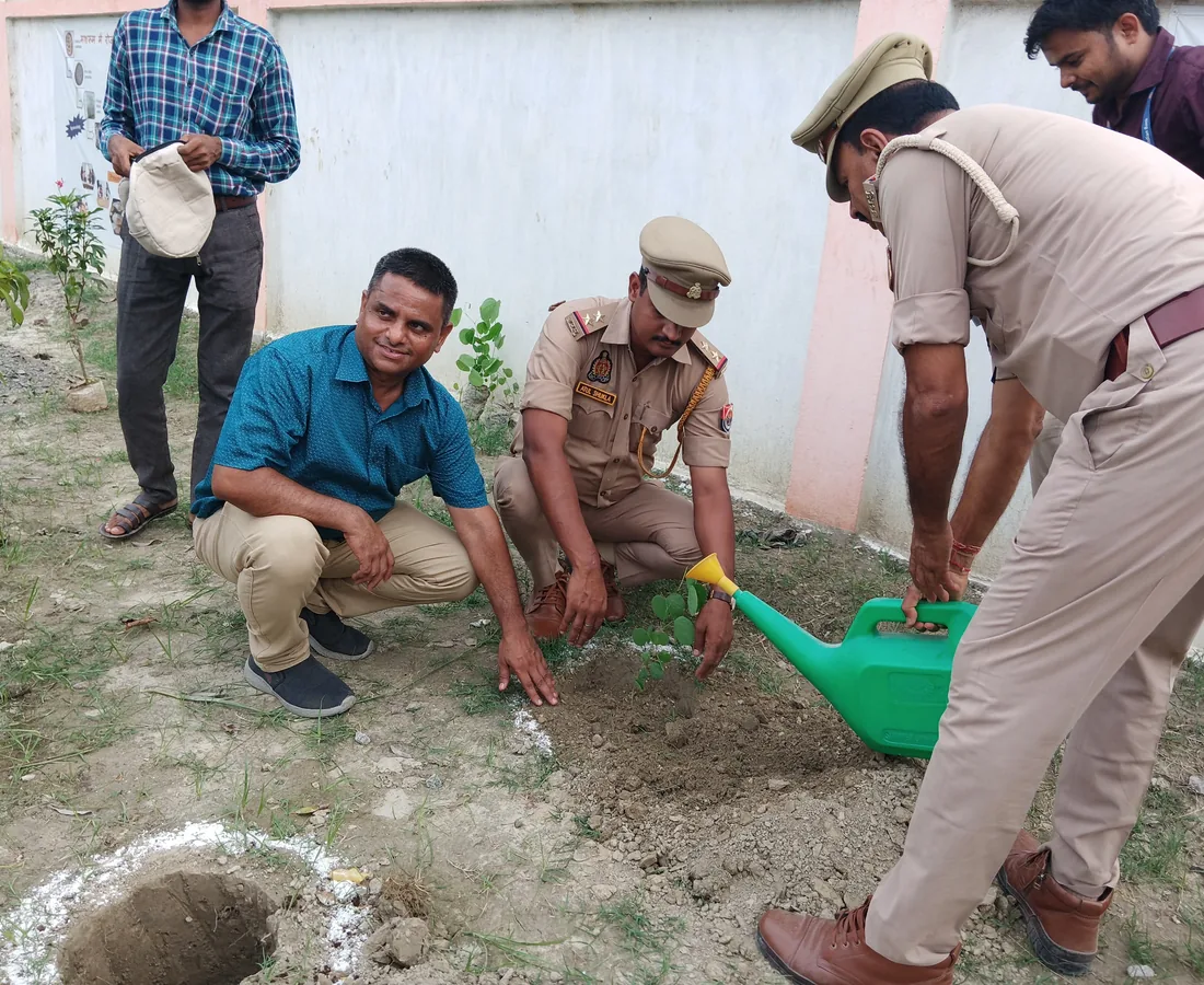 फील्ड प्रशिक्षण